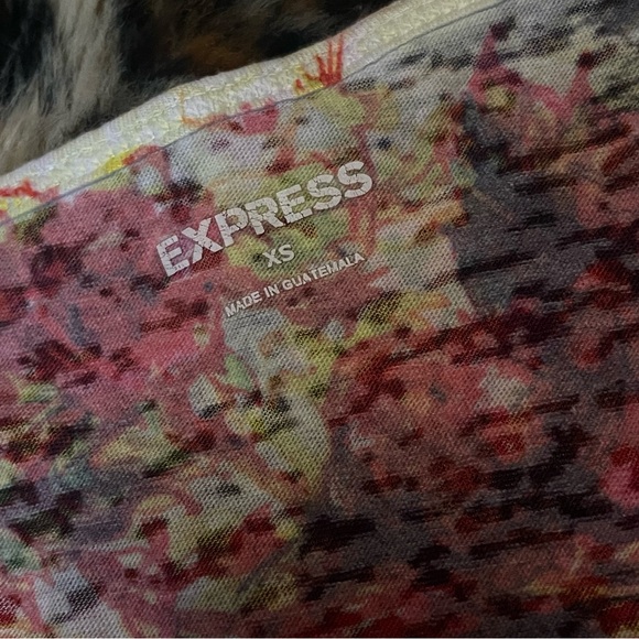 2000s Express Tank Top - Picture 3 of 3